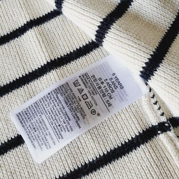 GAP Baby Button Cardigan In Bold Navy Stripe Size 5 Years GUC - Picture 8 of 11